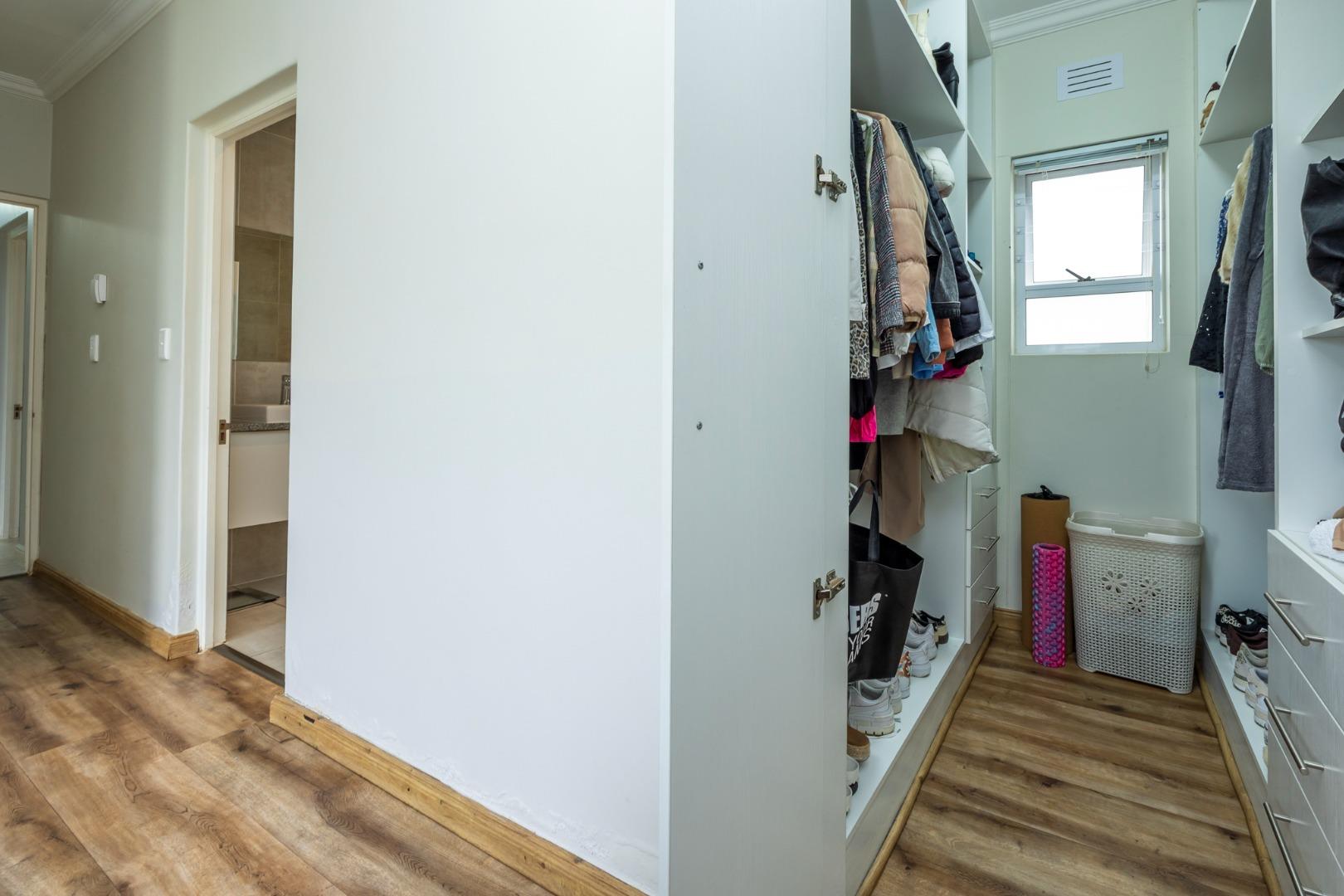 755148__EP50496[1].jpg